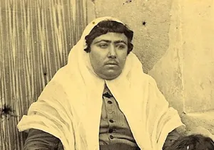سفر به عصر قاجار؛ دستۀ «زنان مطرب» با تار و قلیان (عکس)