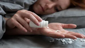 عوارض دارو چیست و چگونه باید آن را به‌درستی مصرف کرد؟