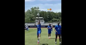 مهارت جالب امباپه در بسکتبال