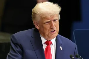 ترامپ: دیروز یک کشتی ایرانی را با هدایایی از چین گرفتیم/ نمی‌خواهم آتش‌بس را تمدید کنم