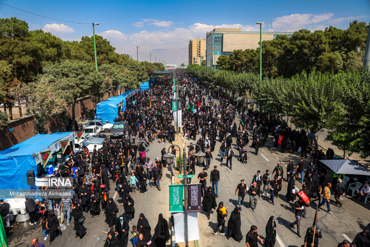 راهپیمایی جاماندگان اربعین در تهران