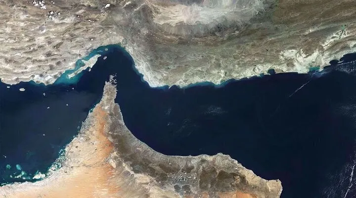 این 16 خط لوله گاز و نفت ارزش تنگه هرمز را به سمت صفر می برند