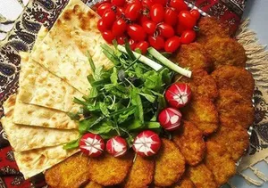 رمز و رازهای پخت کتلت خوشمزه؛ کتلت ترد و طلایی درست کنید