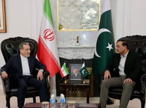 رسانه‌های پاکستان: عاصم منیر برای «نهایی کردن متن توافق‌ ایران و آمریکا» به تهران می‌ رود
