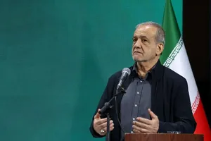 پزشکیان: بسیج، رمز پیروزی در جنگ تحمیلی و عبور از بحران‌ها است