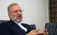 متکی: حضور ناو و پایگاه‌های امریکایی را در منطقه نمی‌پذیریم