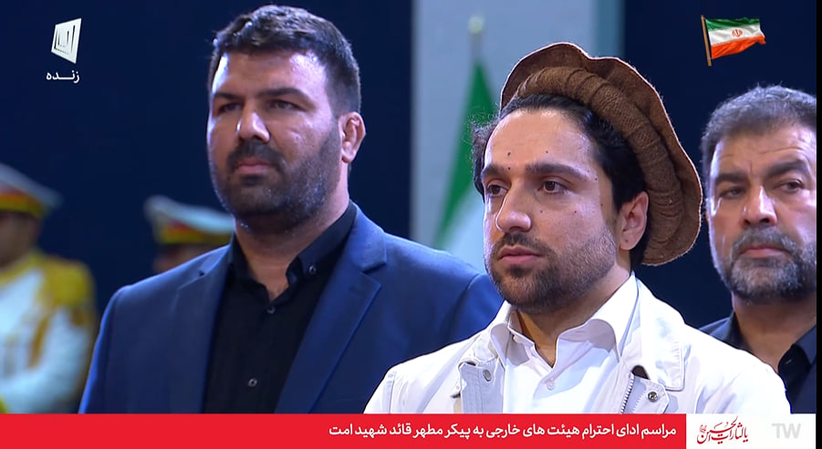 مراسم ادای احترام هیات های خارجی به رهبر شهید مراسم ادای احترام هیات های خارجی به رهبر شهید