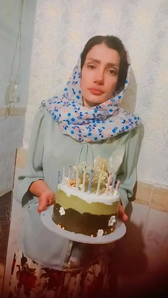 رویا اکبرپور